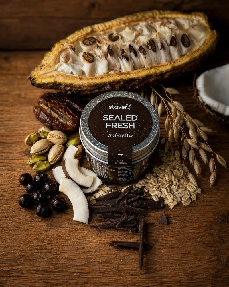 Sealed NOIR overnight oats jar with cacao pod, pistachios, acai berries and sprouted oats, 10g protein, Evening Recovery